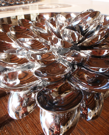 Acrylic silver mirror serving plate with spoons